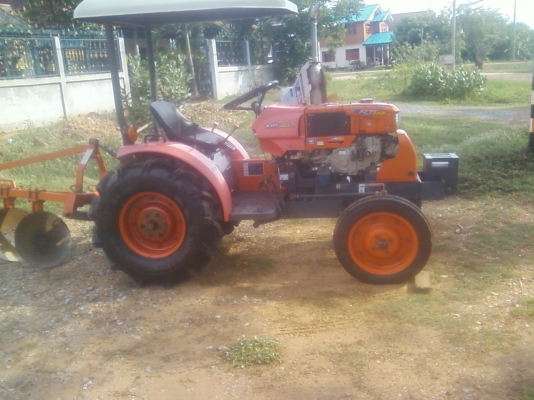 ขาย  KUBOTA  นั้งขับ  RT 140 HP