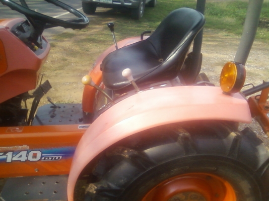 ขาย  KUBOTA  นั้งขับ  RT 140 HP