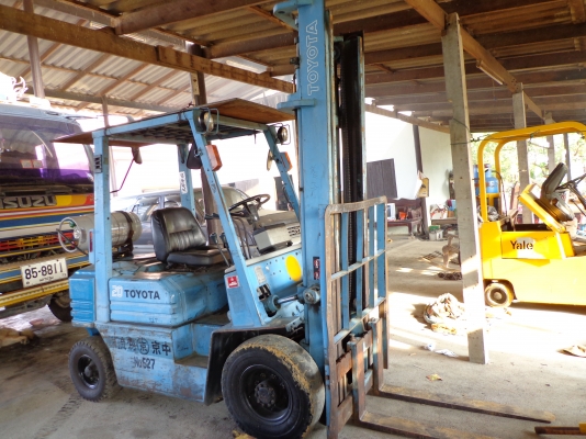 ขายรถยก TOYOTA  5 FG 20 ติดต่อคุณยุทธิ์ โทร. 081-9870866 คณจิ๊ด โทร. 089-7949488