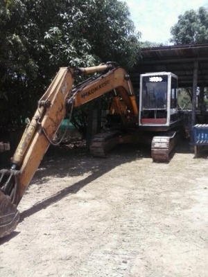 ขาย KOMATSU PC120-3 สภาพสวยพร้อมใช้ ติดต่อได้ที่คุณ อ๊อฟ พิจิตร 086-737-9991