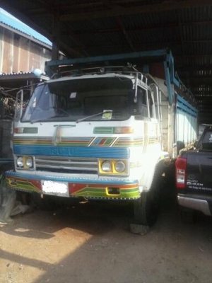 ขาย ISUZU JCM ดั๊ม กระบะเหล็ก  สภาพสวยพร้อมใช้ ติดต่อได้ที่คุณ อ๊อฟ พิจิตร 086-737-9991