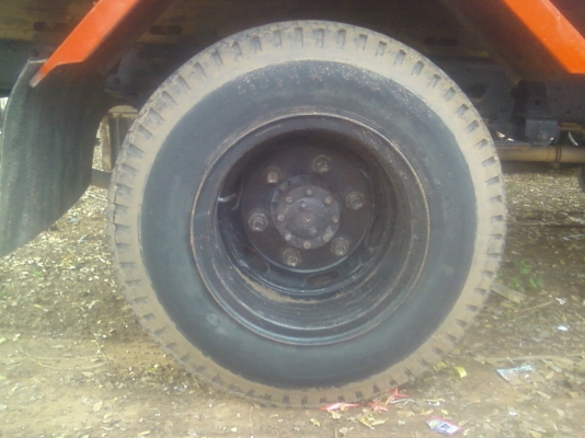 ขาย  หกล้อ NPR 120  HP  ฝาขาว