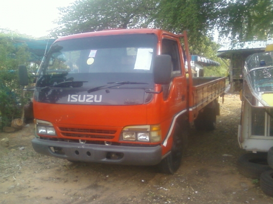 ขาย  หกล้อ NPR 120  HP  ฝาขาว