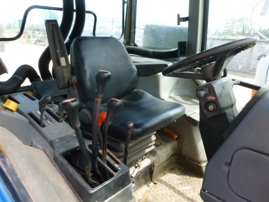 แสงฟ้าเต้นรถ///จำหน่ายรถไถ2เพลา FORD-6640 ฮอนแลน เกียร์ธรรมดา พร้อมเล่มทะเบียน