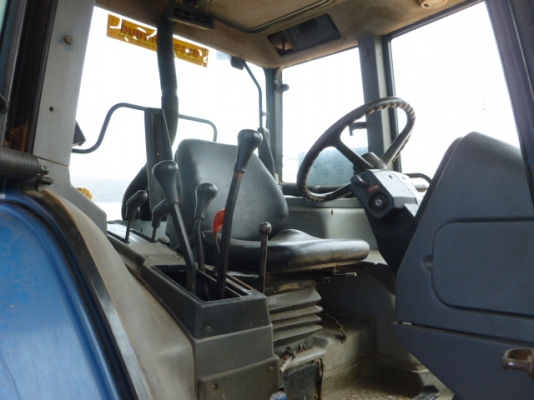 แสงฟ้าเต้นรถ///จำหน่ายรถไถ2เพลา FORD-6640 ฮอนแลน เกียร์ธรรมดา พร้อมเล่มทะเบียน