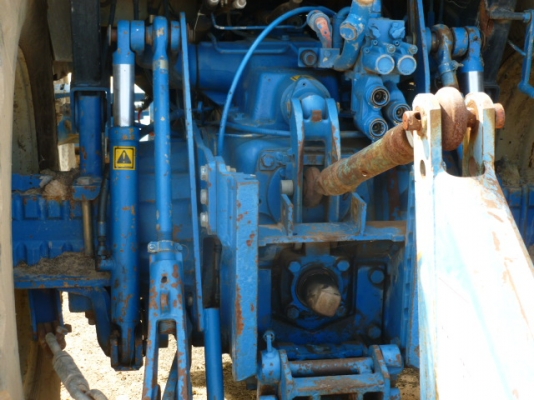 แสงฟ้าเต้นรถ///จำหน่ายรถไถ2เพลา FORD-6640 ฮอนแลน เกียร์ธรรมดา พร้อมเล่มทะเบียน