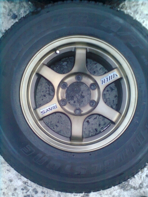 ขายแม็กพร้อมยาง 6 รู ขอบ16 ยางบริสโตร์ 265/70R16 ยางปี09 1ชุด