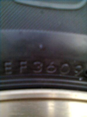 ขายแม็กพร้อมยาง 6 รู ขอบ16 ยางบริสโตร์ 265/70R16 ยางปี09 1ชุด