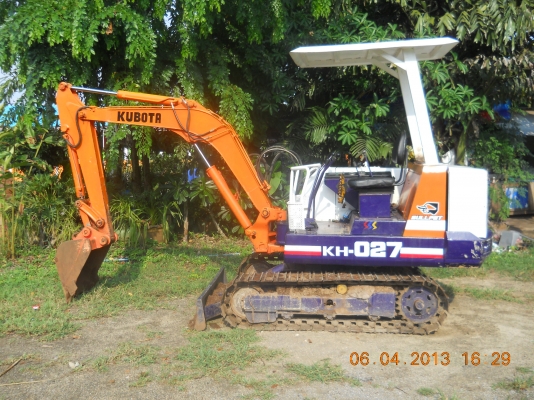 ขายรถแบ็คโฮKUBOTA KH-027 เทียบเท่า PC30 สวยๆพร้อมใช้งาน