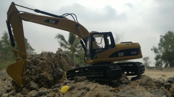 มีมาแล้วครับ โมเดลรถแมคโคcaterpillar 320 DL กับรุ่น323 ใครที่สนใจโมเดลรุ่นนี้ยู่โทรติดต่อได้เลยคับ ติดต่อได้ทุกเวลาคับ มีมาแล้วครับ โมเดลรถแมคโคcaterpillar 320 DL กับรุ่น323 ใครที่สนใจโมเดลรุ่นนี้ยู่โทรติดต่อได้เลยคับ ติดต่อได้ทุกเวลาคับ