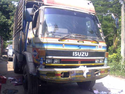 10 ล้อ เพลาเดียว ISUZU 6BG เทอร์โบ กระบะไม้ ไม่ดัมพ์
