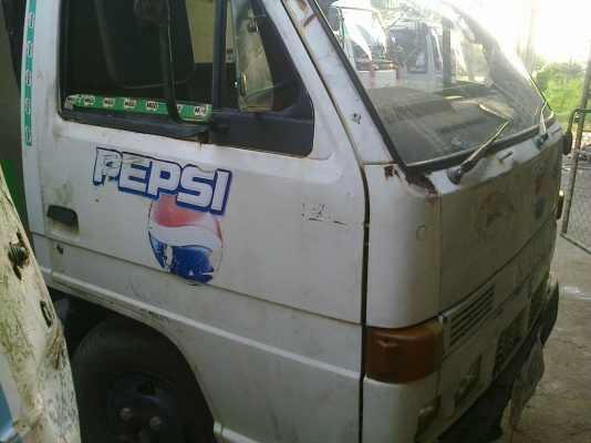 6ล้อตู้แห้ง2คัน 110แรงและ115แรงราคา230000และ290000บ. 6ล้อตู้แห้ง2คัน 110แรงและ115แรงราคา230000และ290000บ.