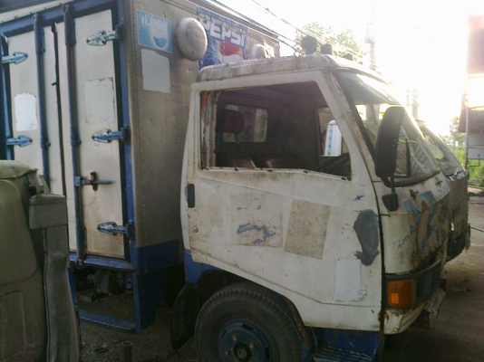 6ล้อตู้แห้ง2คัน 110แรงและ115แรงราคา230000และ290000บ. 6ล้อตู้แห้ง2คัน 110แรงและ115แรงราคา230000และ290000บ.