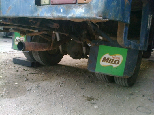 6ล้อตู้แห้ง2คัน 110แรงและ115แรงราคา230000และ290000บ. 6ล้อตู้แห้ง2คัน 110แรงและ115แรงราคา230000และ290000บ.