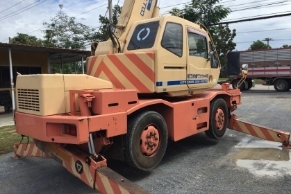 ขาย เครน 10ตัน TADANO TR100M นำเข้าจากญี่ปุ่น โทร.086-303-9797 กู๋อ๋า