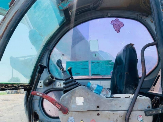 ขาย 650,000 KOBELCO SK200-5 MARK SUPER เครื่อง ปั๊มดี ไฟฟ้าครบ โซ่แผ่นสวย เอกสารเล่มทะเบียน รถสวยพร้อมใช้งาน รถอยู่ ปทุมธานี สามโคก 090-772-3710 090-772-3708