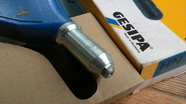 เครื่องยิงรีเวท GESIPA HN2 (Made in Germany) เครื่องยิงรีเวท GESIPA HN2 (Made in Germany)