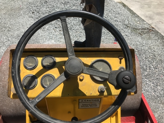 ขายรถบดสั่นสเทือนDYNAPACรถนอกนำเข้าไม่เคยใช้งานในไทย หน้าเหล็กหลังยาง เอวอ่อน สภาพดีพร้อมใช้งาน มีให้เลือกหลายคันหลายขนาด0818302909จิรโรจน์ Line: jiraroj2909