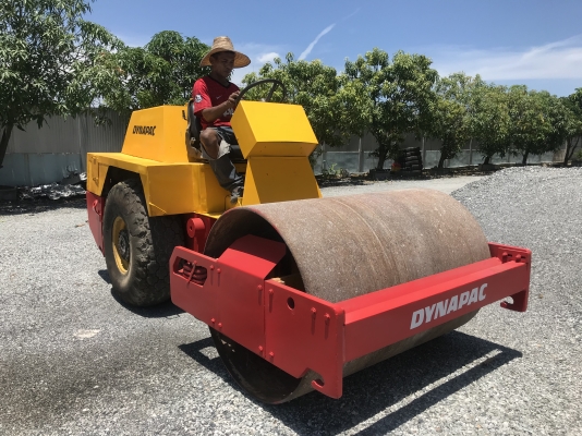 ขายรถบดสั่นสเทือนDYNAPACรถนอกนำเข้าไม่เคยใช้งานในไทย หน้าเหล็กหลังยาง เอวอ่อน สภาพดีพร้อมใช้งาน มีให้เลือกหลายคันหลายขนาด0818302909จิรโรจน์ Line: jiraroj2909