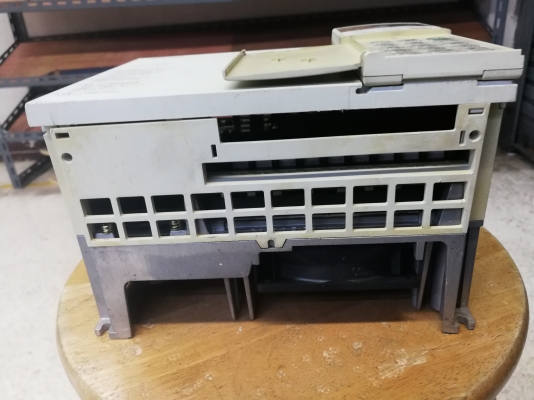 ขายอินเวอร์เตอร์มิตซู 3แรง 2.2kw