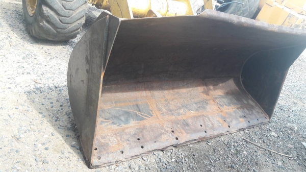 รถตักล้อยาง507 KOMATSU เอวอ่อน สภาพดี รถพร้อมใช้งาน (ไม่ใช่รถที่เขาทิ้งแล้ว)นะครับ