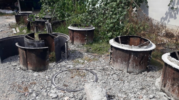 ขายด่วนๆ เลิกกิจการพร้อมขายแม่พิมพ์เสาขนาดต่างๆและแม่พิมพ์ท่อขนาดต่างๆ ขายยกชุดถูกมากๆครับ สภาพดีทุกชิ้นพร้อมนำไปใช้งานได้เลย ราคาต่อรองได้ครับ ขายด่วนๆ เลิกกิจการพร้อมขายแม่พิมพ์เสาขนาดต่างๆและแม่พิมพ์ท่อขนาดต่างๆ ขายยกชุดถูกมากๆครับ สภาพดีทุกชิ้นพร้อมนำไปใช้งานได้เลย ราคาต่อรองได้ครับ