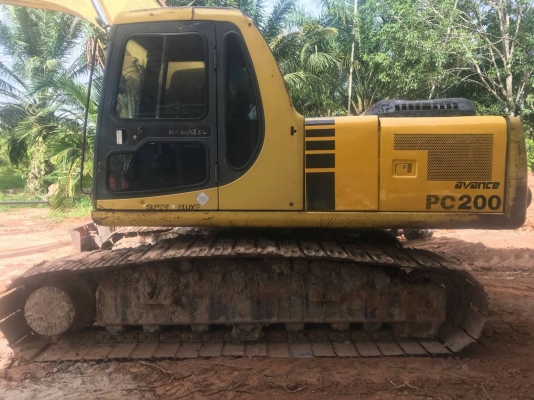 ขายรถแบคโฮ KOMATSU PC200-6 ราคา 700000 ขายรถแบคโฮ KOMATSU PC200-6 ราคา 700000