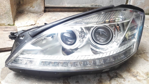 ขายไฟหน้า Mercedes Benz C Class WDB221 รุ่น 2