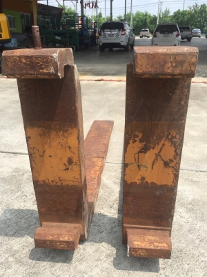 ขายงา15ตันกว้าง25ซมหนา10ซมยาว180ซมสูง80ซม สภาพดี ขายคู่ละ45000ลดเหลือ35000บาท0818302909จิรโรจน์Line:Joraroj2909