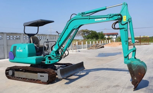 ขายด่วน295,000บาทรถแบคโฮKOMATSUโคมัสซูPC45-7รุ่นยอดนิยมสวยๆเทียบเท่าPC45เครื่องโคมัสซู4D84เครื่องดีปั่มแรงรถนอกเพิ่งนำเข้ามาใหม่ยังไม่เคยใช้งานในเมืองไทยเลย