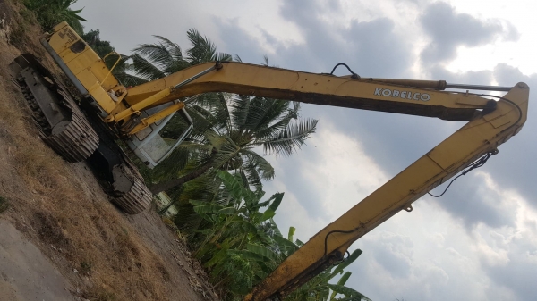 ขายรถแบคโฮ