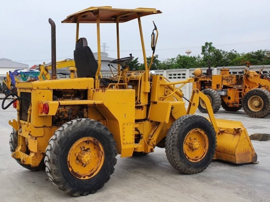 ขายด่วน255,000บาทรถตักมิสซูMS307HLเอวอ่อนขับ4ล้อรถนอกนำเข้าขนาดใหญ่ตัก1.5คิวยกสูง3เมตรเกียร์ทอร์คเครื่องดีเซล4สูบปั้มแรงเทียบเท่าโคมัสซูWA70รถเพื่งนำเข้ามายังไม่เคยใช้ในไทยเลย