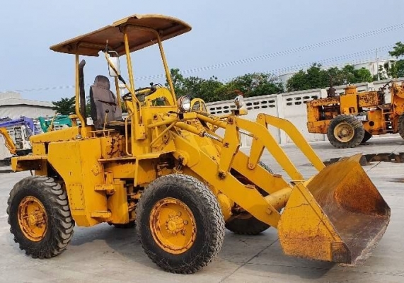 ขายด่วน255,000บาทรถตักมิสซูMS307HLเอวอ่อนขับ4ล้อรถนอกนำเข้าขนาดใหญ่ตัก1.5คิวยกสูง3เมตรเกียร์ทอร์คเครื่องดีเซล4สูบปั้มแรงเทียบเท่าโคมัสซูWA70รถเพื่งนำเข้ามายังไม่เคยใช้ในไทยเลย