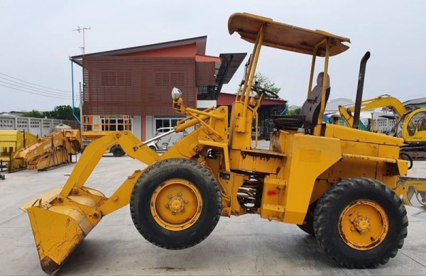 ขายด่วน255,000บาทรถตักมิสซูMS307HLเอวอ่อนขับ4ล้อรถนอกนำเข้าขนาดใหญ่ตัก1.5คิวยกสูง3เมตรเกียร์ทอร์คเครื่องดีเซล4สูบปั้มแรงเทียบเท่าโคมัสซูWA70รถเพื่งนำเข้ามายังไม่เคยใช้ในไทยเลย