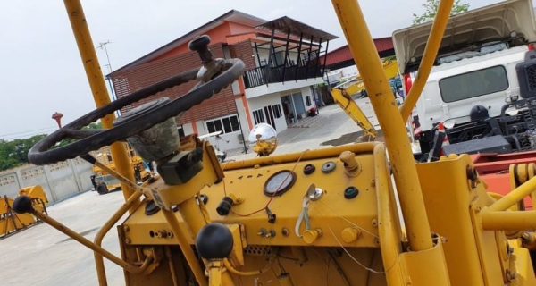 ขายด่วน255,000บาทรถตักมิสซูMS307HLเอวอ่อนขับ4ล้อรถนอกนำเข้าขนาดใหญ่ตัก1.5คิวยกสูง3เมตรเกียร์ทอร์คเครื่องดีเซล4สูบปั้มแรงเทียบเท่าโคมัสซูWA70รถเพื่งนำเข้ามายังไม่เคยใช้ในไทยเลย