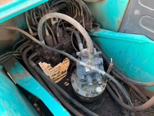 KOBELCO SK200-8 YN12 ตัดแยกอะไหล่ สนใจอะไหล่ ชิ้นไหนสอบถามได้ครับ รถอยู่ ปทุมธานี สามโคก 064-191-1112