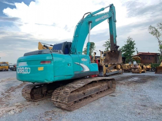 KOBELCO SK200-8 YN12 ตัดแยกอะไหล่ สนใจอะไหล่ ชิ้นไหนสอบถามได้ครับ รถอยู่ ปทุมธานี สามโคก 064-191-1112