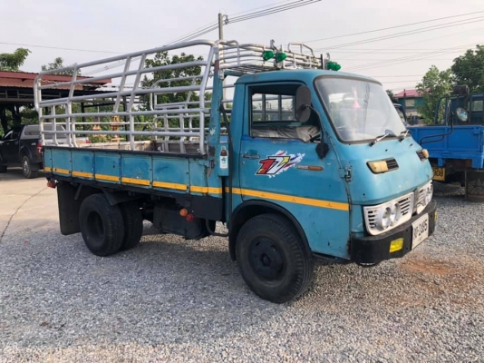 ขายครับรถบรรทุก 6 ล้อ ISUZU 74hp. รถสวยเดิม สุดๆ. สภาพสมบูรณ์พร้อมใช้งาน