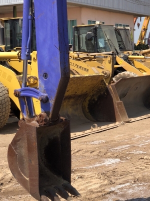 ขายรถขุด KOMATSU PC50UU-2 อาร์มยาวพิเศษ คอนโทรลสั้น นำเข้าเองจากญี่ปุ่น สภาพสวยพร้อมใช้ มีVDOการทำงานครับ