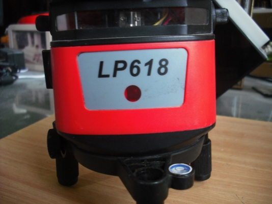เครื่องวางแนวทำระดับด้วยแสงเลเซอร์ LP-618
