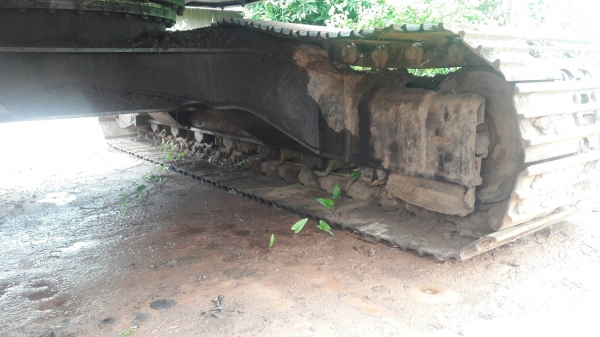 ขายแบคโฮ KUBELCO SK200-Vธรรมดาไฟตัดคันเร่งอย่างเดียวช่วงล่างเต็มเครื่องอ่อนราคา 450,000