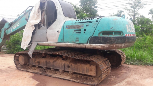ขายแบคโฮ KUBELCO SK200-Vธรรมดาไฟตัดคันเร่งอย่างเดียวช่วงล่างเต็มเครื่องอ่อนราคา 450,000
