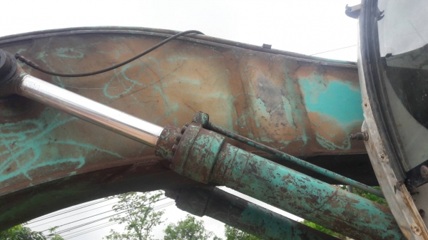 ขายแบคโฮ KUBELCO SK200-Vธรรมดาไฟตัดคันเร่งอย่างเดียวช่วงล่างเต็มเครื่องอ่อนราคา 450,000