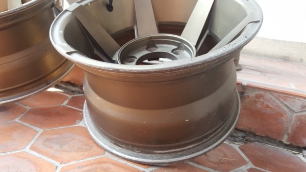 ขายล้อ 15/8.5 ของญี่ปุ่น
