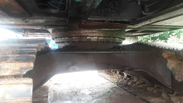 ขายแบคโฮ KUBELCO SK200-Vธรรมดาไฟตัดคันเร่งอย่างเดียวช่วงเต็มเครื่องออ่นเอกสารเล่มทะเบียนราคา 450,000