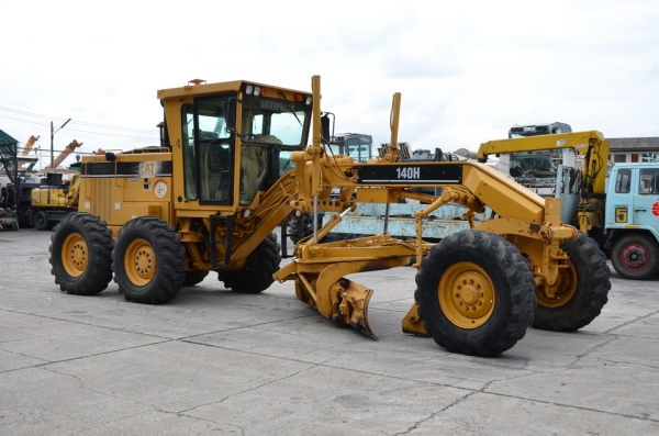 CATERPILLAR 140H  SN  2ZK070xx