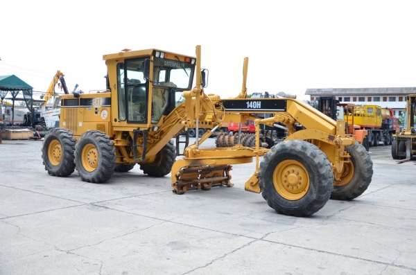 CATERPILLAR 140H  SN  2ZK070xx