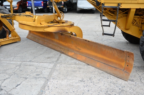 CATERPILLAR 140H  SN  2ZK070xx