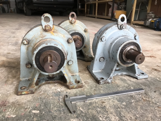 ( เหลือ 2ตัวครับ )ขายหัวเกียร์ทดรอบ Cycro drive Sumitomo made in Japan อัตราทด 1:8 กับ 1:17 หมุนนิ่ม พร้อมใช้งาน มี 3ตัวครับ ราคาตัวละ 3,800 บาท