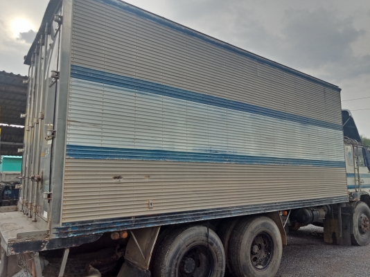 ขายตู้เก็บความเย็นถอดจากรถสิบล้อ ขายตู้เก็บความเย็นถอดจากรถสิบล้อ